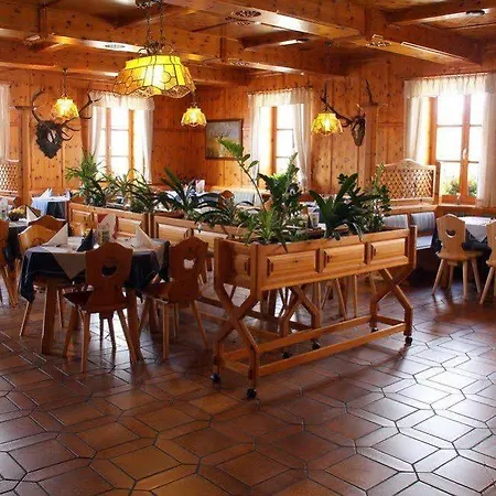 Zum Jaegerwirt 게스트하우스