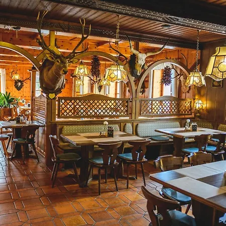 게스트하우스 Zum Jaegerwirt