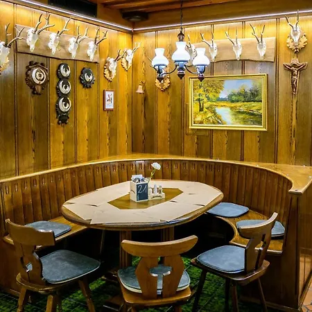Gasthof Zum Jaegerwirt Guest house 3*